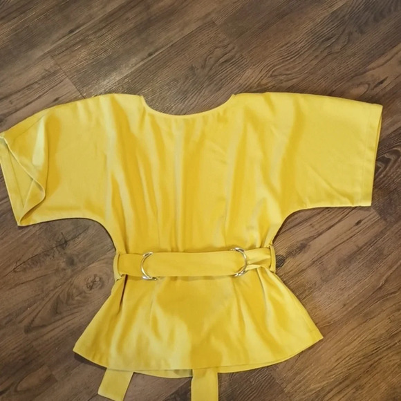Finders Keepers Yellow Open Back Belted Bow Back Top A1 - Picture 1 of 5